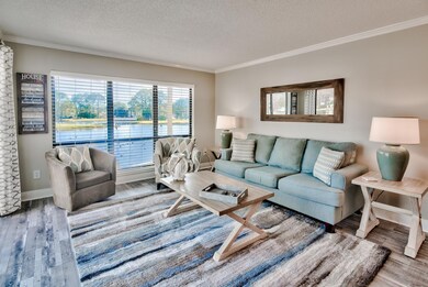 Coastal chic with views galore!