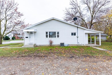 706 N Main St, Nappanee, IN 46550 - photo 3