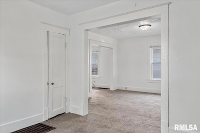 2516 S 10th St, Springfield, IL 62703 - photo 7