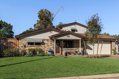 853 Russell Ln, Bedford, TX 76022 - photo 2