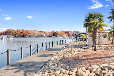 20332 Colony Point Ln, Cornelius, NC 28031 - photo 4