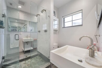1057 15th St unit 24, Miami Beach, FL 33139 - photo 6