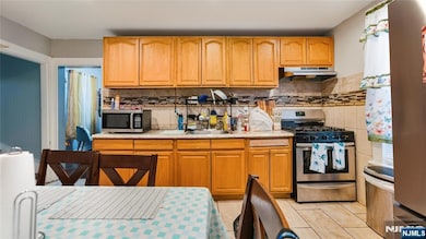 250 4th St, Newark, NJ 07107 - photo 3