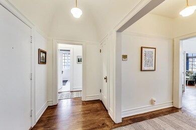 2910 N Pine Grove Ave unit 2, Chicago, IL 60657 - photo 7