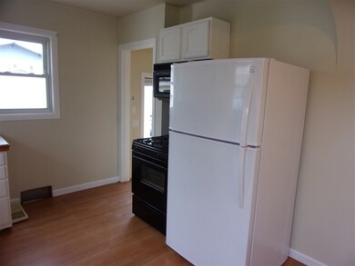 5008 S Driftwood Dr, Janesville, WI 53546 - photo 4