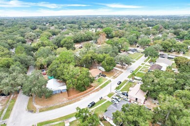 3606 Wisperbreath Ln, Tampa, FL 33619 - photo 5