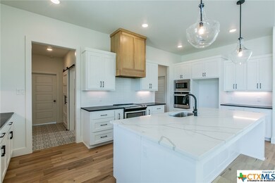 316 Wade Rd, Eddy, TX 76524 - photo 6