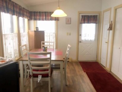 Sunroom entry