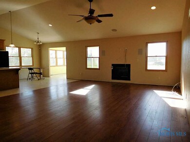 22310 W Hellwig Rd, Genoa, OH 43430 - photo 4