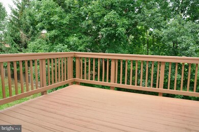 13270 Coppermill Dr, Herndon, VA 20171 - photo 7