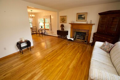 18 Castle Dr, Hooksett, NH 03106 - photo 4