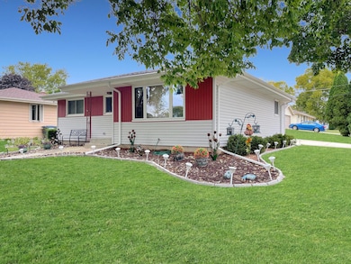 1821 S 26th St, Sheboygan, WI 53081 - photo 2