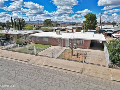 458 Cadwallader Dr, El Paso, TX 79915 - photo 2