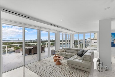 Carriage Club South unit PH1, Miami Beach, FL 33140 - photo 2