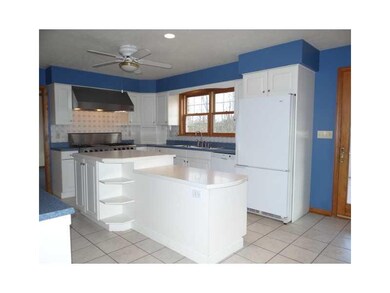 Kitchen. DECORATOR S DREAM KITCHEN THAT MAKES COOL