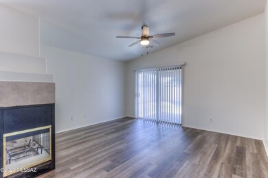 8583 N Cantora Way, Tucson, AZ 85743 - photo 5