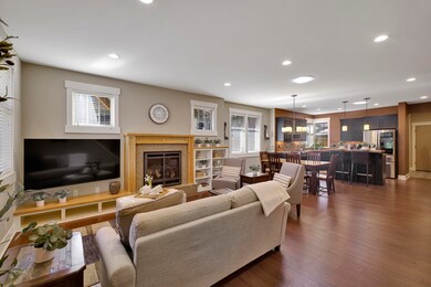 Living Room/Kitchen
