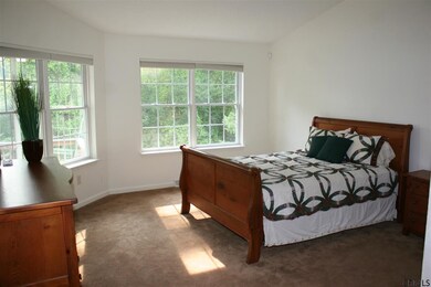 20 Camden Cir, Delmar, NY 12054 - photo 5