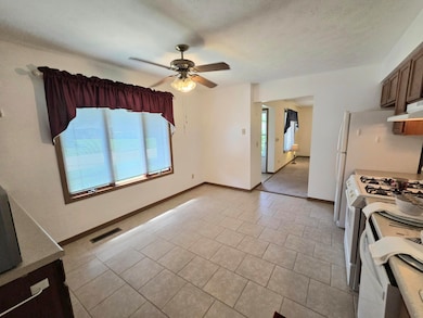 3032 Armsgate Rd unit 25, Springfield, OH 45503 - photo 7