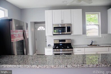 126 E Providence Rd, Lansdowne, PA 19050 - photo 2