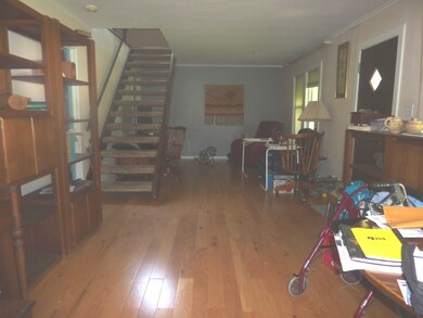 LIVING ROOM/DINING ROOM COMBINATION
