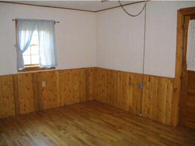 286 Butler Dr, Irasburg, VT 05845 - photo 5