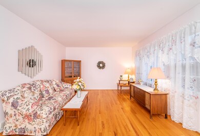 9514 Plumwood Rd, Louisville, KY 40291 - photo 5