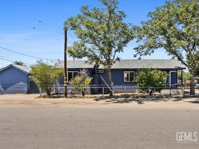 801 Fillmore St, Taft, CA 93268 - photo 3