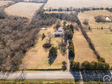 7055 E 125th St, Overbrook, KS 66524 - photo 3