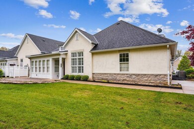 6012 Eiger Dr unit 6012, Columbus, OH 43213 - photo 2