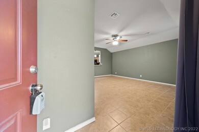 14940 S Pin Oak St, Glenpool, OK 74033 - photo 5