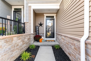 114 Dana Dr, Eighty Four, PA 15330 - photo 2