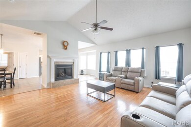 114 Birchtree Cir, Devils Elbow, MO 65457 - photo 5