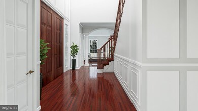 10618 Beach Mill Rd, Great Falls, VA 22066 - photo 4