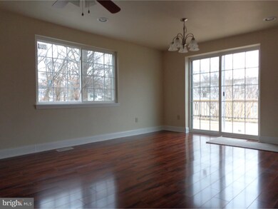 90 Oakmont Dr, New Castle, DE 19720 - photo 2