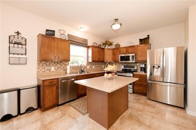 12958 Quarterback Ln, Fishers, IN 46037 - photo 7