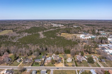 21-16 Irvington Rd, Kilmarnock, VA 22482 - photo 3