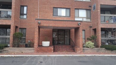 600 Naples Ct unit 609, Glenview, IL 60025 - photo 2