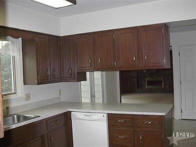 314 N Mcclellan St, Auburn, IN 46706 - photo 5