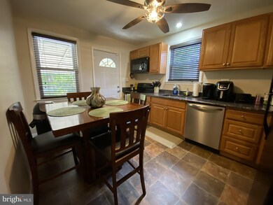 6 Golf Rd, Darby, PA 19023 - photo 5