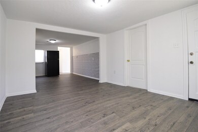 927 Baker St, Denison, TX 75020 - photo 4