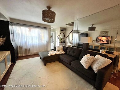30 Croft Ct unit A, Staten Island, NY 10306 - photo 4