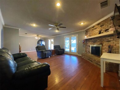 6412 Simmons Rd, North Richland Hills, TX 76182 - photo 3