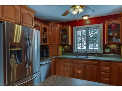 919 Hillview Rd, Richmond, VT 05477 - photo 5