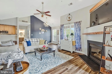 25230 Pond View Square unit 301, Chantilly, VA 20152 - photo 5