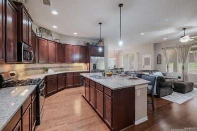 3215 Howling Wolf, San Antonio, TX 78261 - photo 2