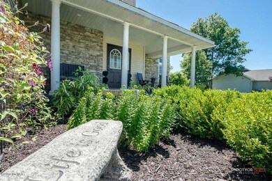 9552DeerwayCt004 LoRes