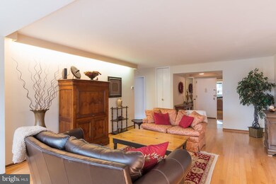 Watergate East Residences unit 603-N, Washington, DC 20037 - photo 5