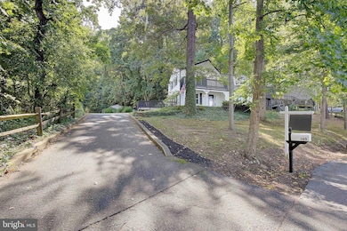 349 Arbutus Dr, Edgewater, MD 21037 - photo 4