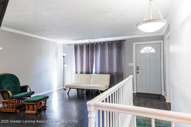 1607 Holly Way, Lansing, MI 48910 - photo 7